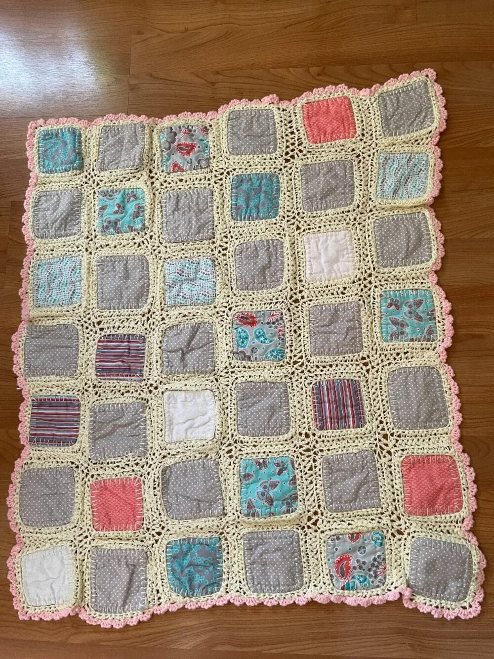VTG Handmade Crotchet & Scrappy Patchwork Patch Double Sided Blanket, Baby Girl - Picture 2 of 15